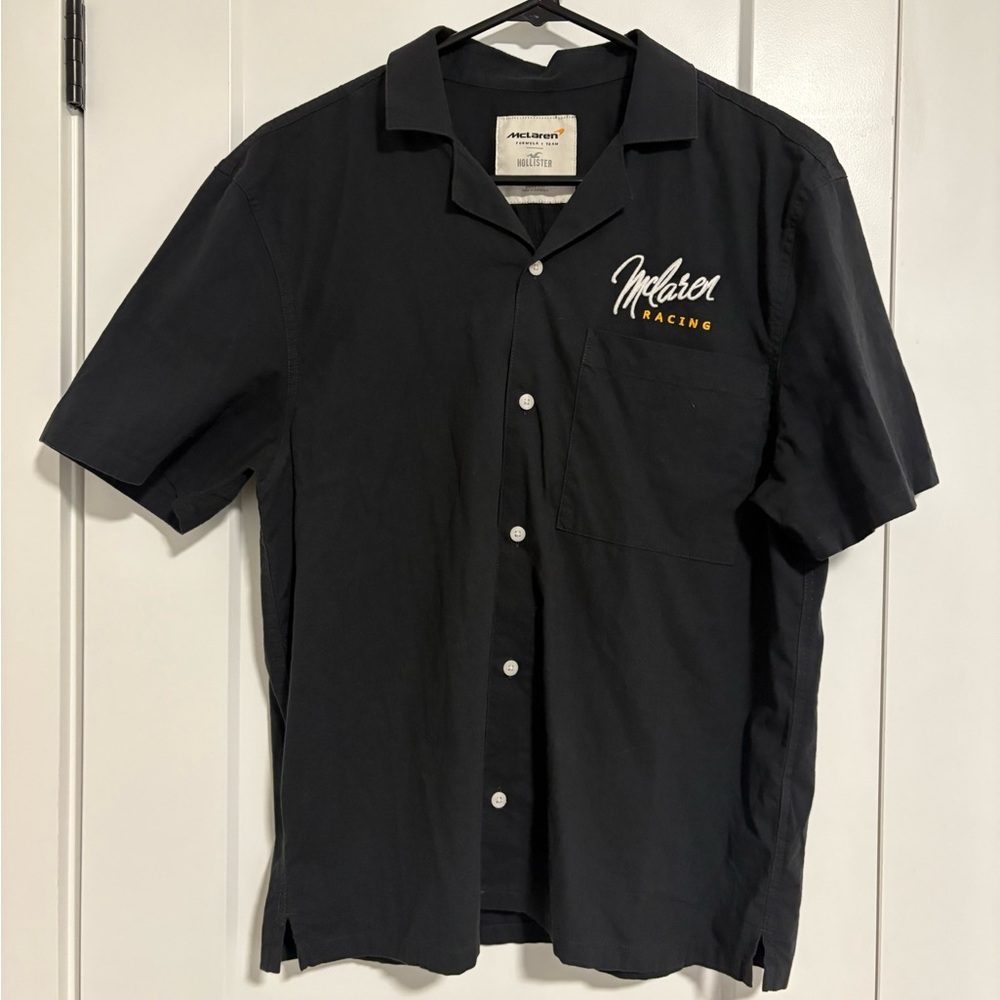 Hollister McLaren Graphic Button Down Tee Shirt Workwear Top Size XS